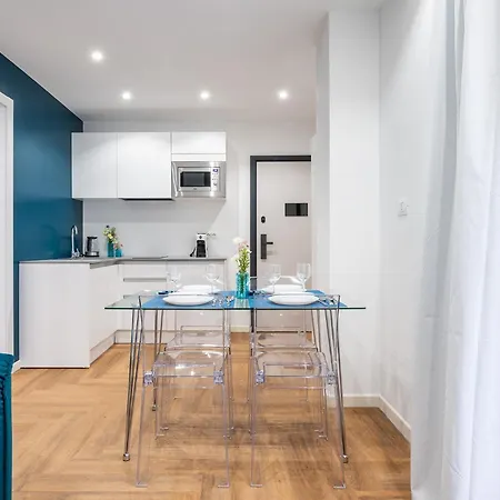 La Maison Des Vents Apartment *